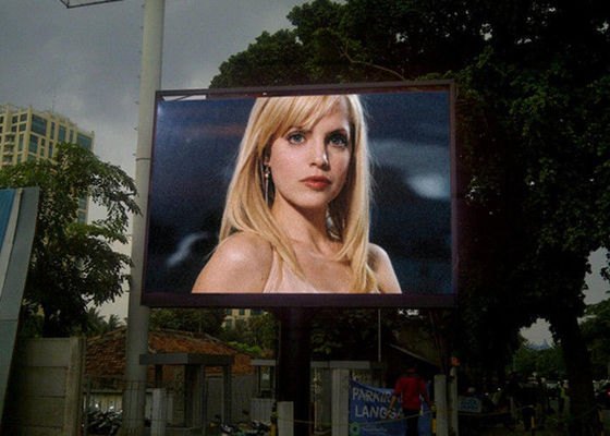 Panneaux de mur visuels menés polychromes extérieurs multi de l'affichage à LED IP65 des médias P16 Grands